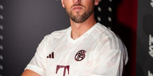 开云官网-秦游夏：创纪录价格签凯恩，拜仁告别9号缺失之痛